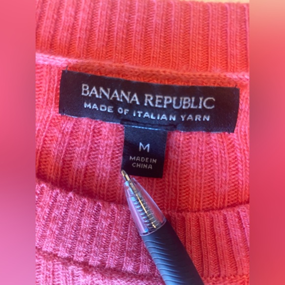 Banana Republic Orange Cable Knit Sweater with button accents LIKE NEW - Picture 2 of 4